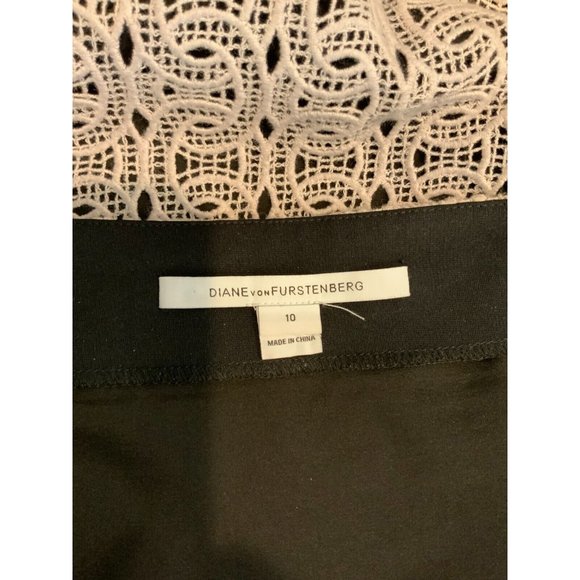Diane Von Furstenberg White & Black "Mahalia Chains Lace" Pencil Skirt, Size 10 - Picture 7 of 7
